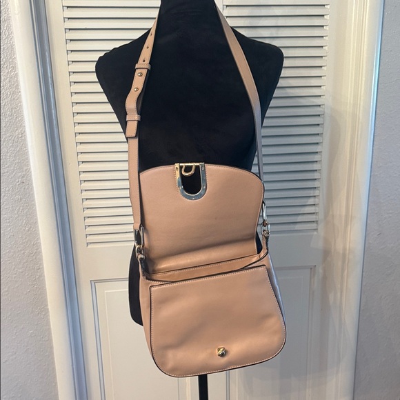 Michael Kors Beige Leather Crossbody Saddle Bag - Picture 3 of 4